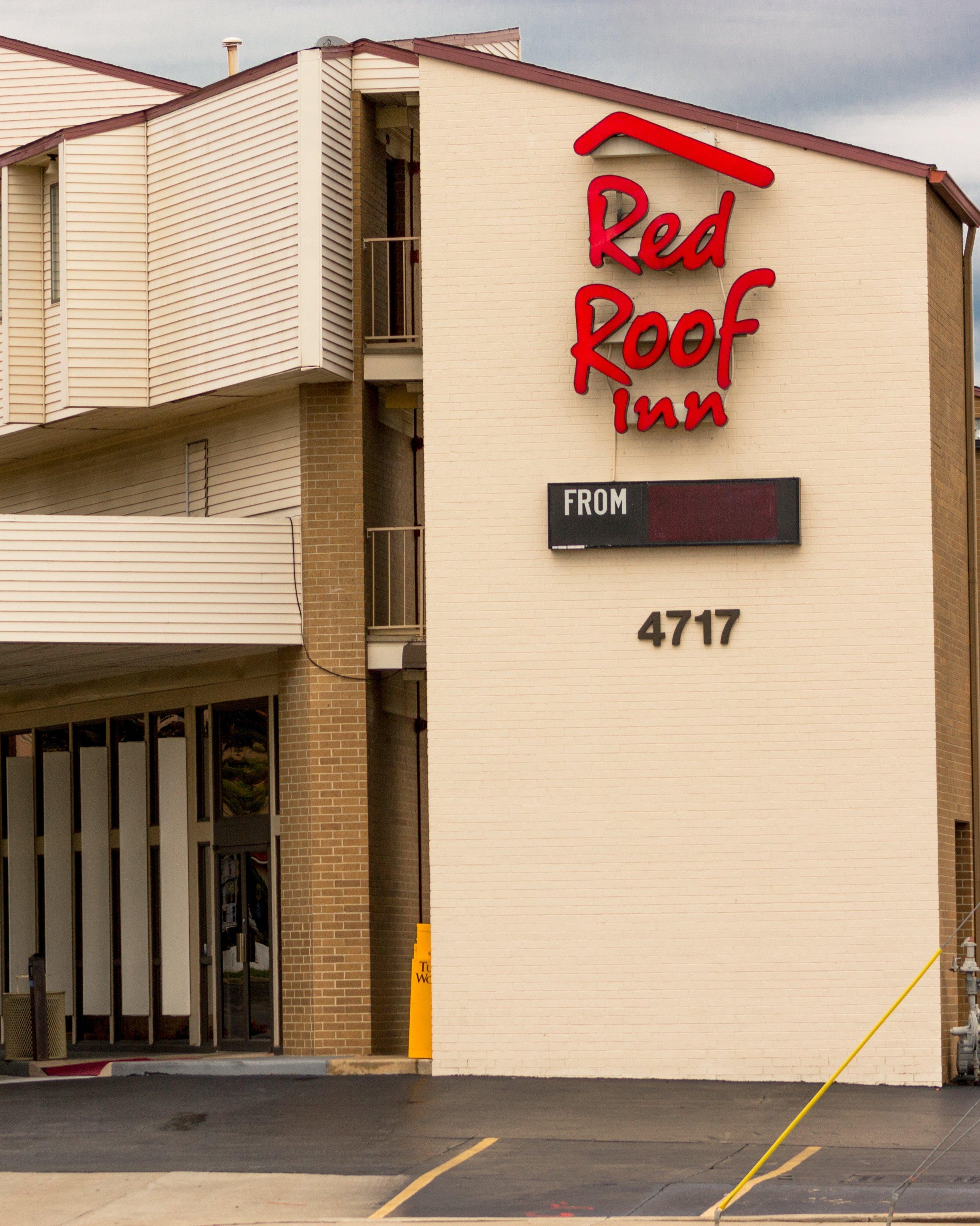 Red Roof Inn Tulsa Bagian luar foto