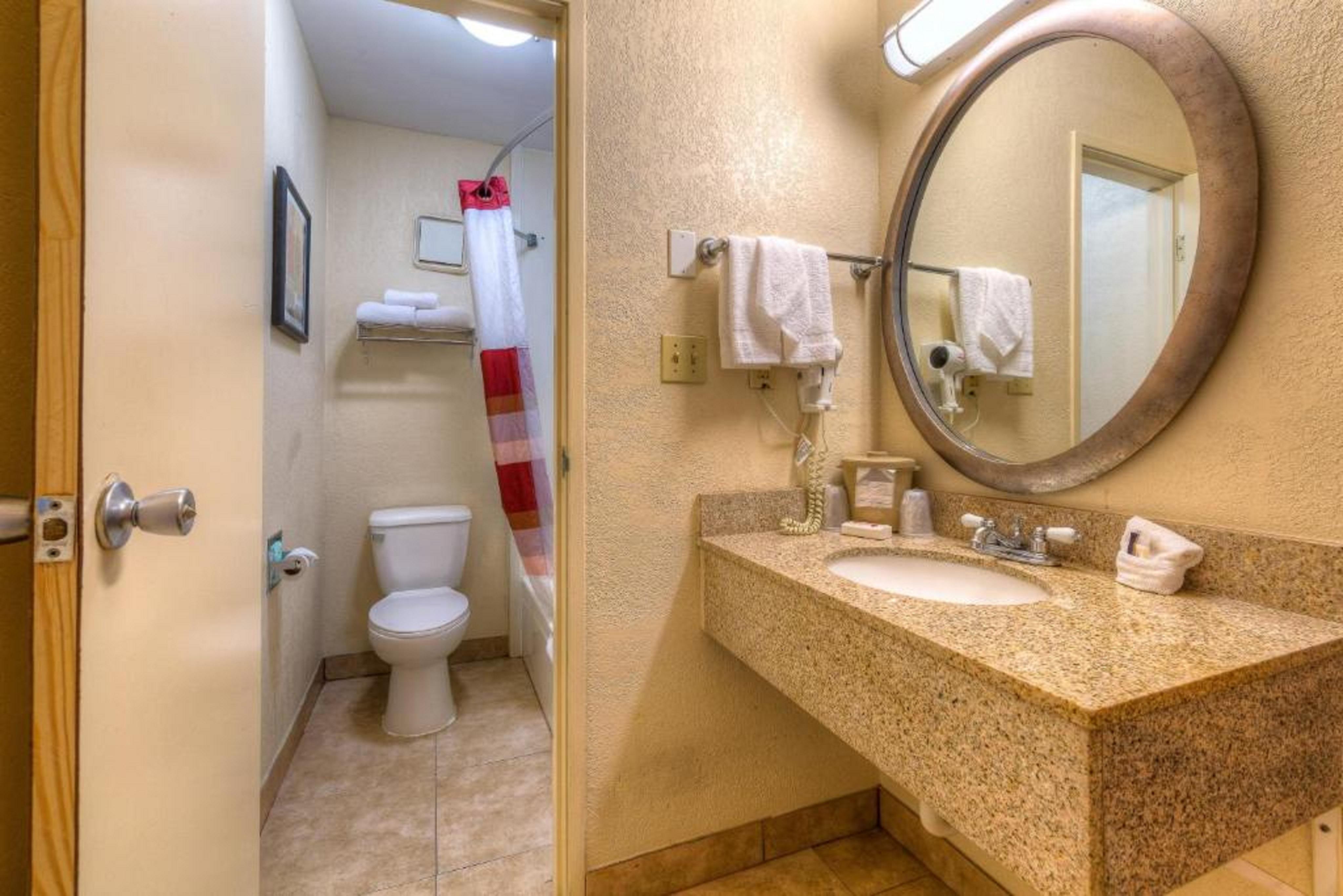 Red Roof Inn Tulsa Bagian luar foto